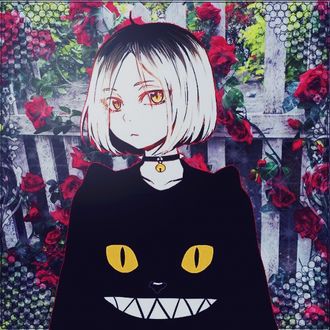Фото Кэнма Козумэ / Kenma Kozume из манги Волейбол! / Haikyuu! в черной кофте с ушками и мордочкой скалящегося котика с желтыми глазами, в ошейнике с шипами и колокольчиком, на фоне обвитого красными розами забора