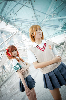 Фото Косплей Микото Мисака / Mikoto Misaka и Куроко Сираи / Kuroko Shirai из аниме Некий научный Рейлган / Toaru Kagaku no Railgun