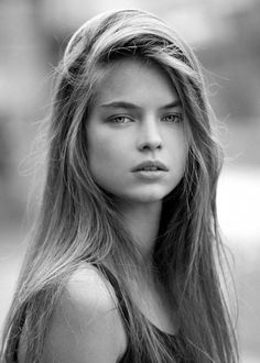 Фото Модель Estelle Yves / Эстель Ив