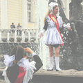 Аватар Одна выпускница фоткает другую