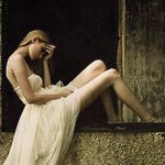 Аватар Девушка грустит