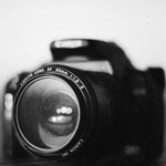 Аватар фотоаппарат в нейтральных тонах