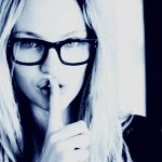 Аватар девушка в очках