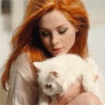 99px.ru аватар Рыжая девушка с котёнком