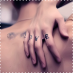 Аватар Девушка с татуировками (love)