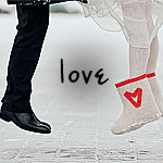 Аватар Ноги мальчика и девочки в прыжке (Love)