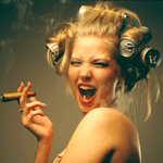 99px.ru аватар Девушка в бигудях и с сигарой