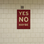 Аватар Надпись на стене Yes NO maybe
