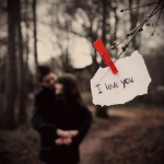 Аватар Надпись I love you на фоне счастливой пары