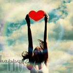 99px.ru аватар Девушка держит над головой сердечко (Happy)