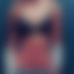 Аватар Девушка в черном лифчике