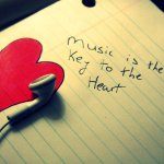Аватар Наушник и нарисованное сердце ('Music is the key to the Heart' / 'Музыка - это ключ к сердцу'