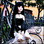 99px.ru аватар Кукла сидит на перилах