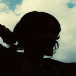 99px.ru аватар Силуэт девушки на фоне неба