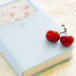 99px.ru аватар Вишни на голубой книге