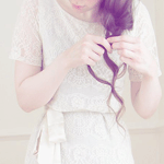 99px.ru аватар Девушка заплетает волосы