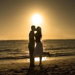 99px.ru аватар Пара целуется в лучах солнца