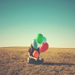 99px.ru аватар Девушка с воздушными шарами на природе