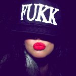 Аватар Девушка в кепке с надписью 'FUKK'