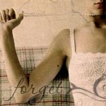 99px.ru аватар Девушка согнула руку ('Forget' / 'Забудь')