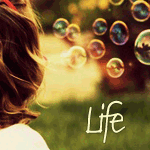Аватар Девушка и мыльные пузыри (Life)