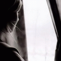 99px.ru аватар Девушка смотрит в окно