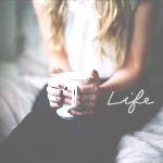 99px.ru аватар Девушка с кружкой в руке ('Life'/ 'Жизнь')