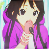 Аватар Мио из аниме K-ON поёт в микрофон