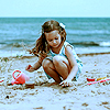 99px.ru аватар Девочка играет с песком