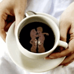 99px.ru аватар Чашка кофе с пеной в виде обнимающейся пары