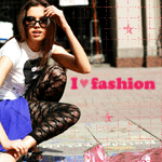 Аватар Девушка сидит на корточках (I love fashion)