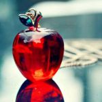 99px.ru аватар Красное стеклянное яблоко