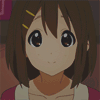 Аватар Хирасава Юи-тян из аниме K-ON ест мороженое