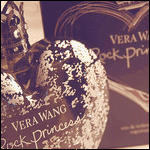 Аватар Флакон духов от Vera Wang Rock Princess в форме сердечка