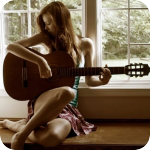 99px.ru аватар Девушка сидит у окна и играет на гитаре