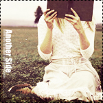 99px.ru аватар Девушка в белом читает книгу на поле (Another Side)