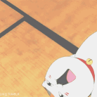 99px.ru аватар Нянко-сенсей / Nyanko-sensei из аниме Тетрадь дружбы Натсуме / Natsume Yuujinchou катается по полу
