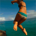 99px.ru аватар Девушка, обернувшись в прыжке вокруг своей оси, нырнула в море