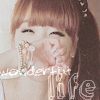 99px.ru аватар Девушка азиатка / кореянка и надпись wonderful life / замечательная жизнь
