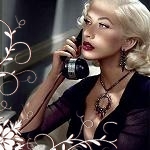 Аватар Кристина Агилера / Christina Aguilera позирует с телефонной трубкой в руке
