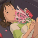 Аватар Ogino Chihiro / Тихиро Огино - главная героиня аниме Унесенные призраками / Spirited Away лежит с букетом цветов в руках