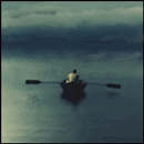 99px.ru аватар Мужчина в лодке плывёт по туманной реке