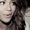 Аватар Певица Бейонсе / Beyonce мило улыбается