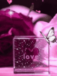 99px.ru аватар Порхающая бабочка, сидящая на прозрачном кубе с сердечком и надписью 'Love / Любовь'