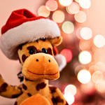 99px.ru аватар Игрушечный жираф в новогодней шапке