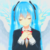 Аватар Vocaloid Hatsune Miku / Вокалоид Хатсунэ Мику с закрытыми глазами и крыльями за спиной