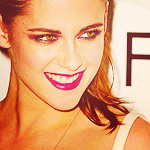Аватар Кристен Стюарт / Kristen Stewart улыбается