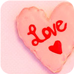 99px.ru аватар Печенье в виде сердечка с надписью 'Love / Любовь'