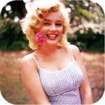 Аватар Мерлин Монро / Marlyn Monroe улыбается с цветком во рту