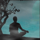 99px.ru аватар Мужчина медитирует возле реки в тумане